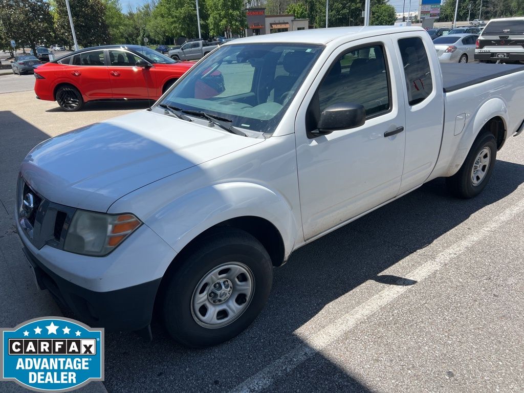 White 2009 Nissan Frontier XE King Cab Pickup Truck 4X2 5-Speed Manual Overdrive