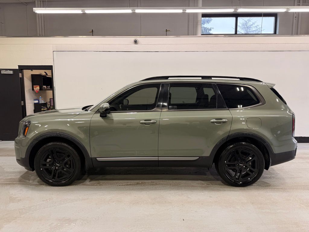 Thumbnail: 2023 Kia Telluride - 2