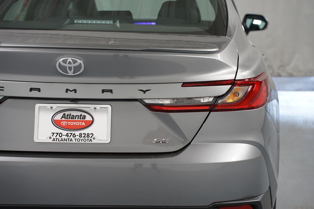 Thumbnail: 2025 Toyota Camry - 10