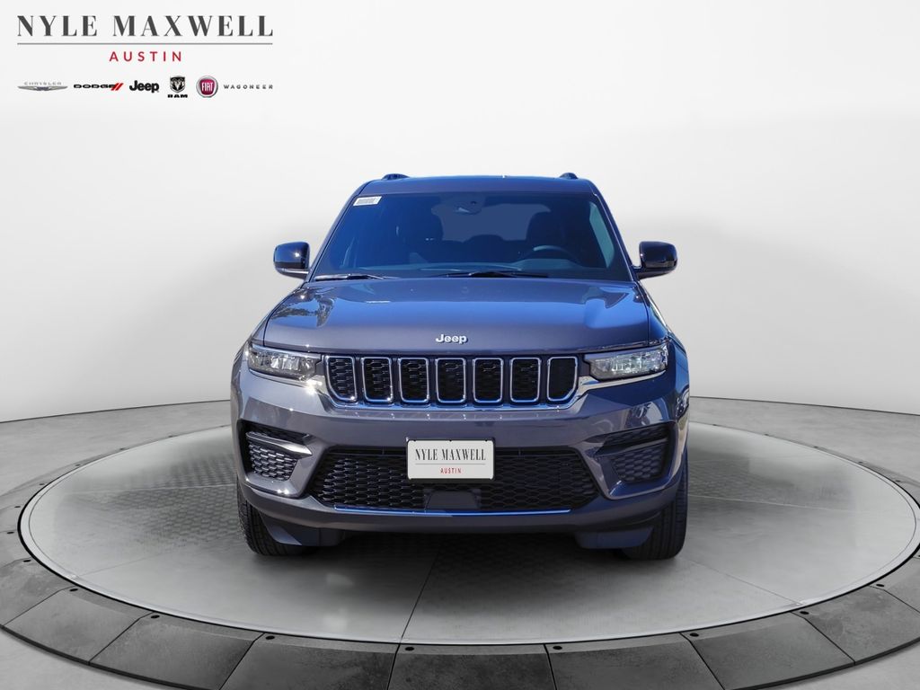 New Car 2025 Jeep Grand Cherokee  Laredo For Sale Under $35,000 In Austin, Texas