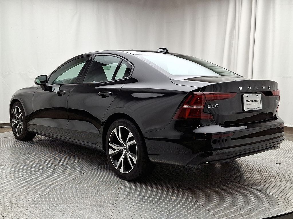 2024 Volvo S60 B5 Core 6