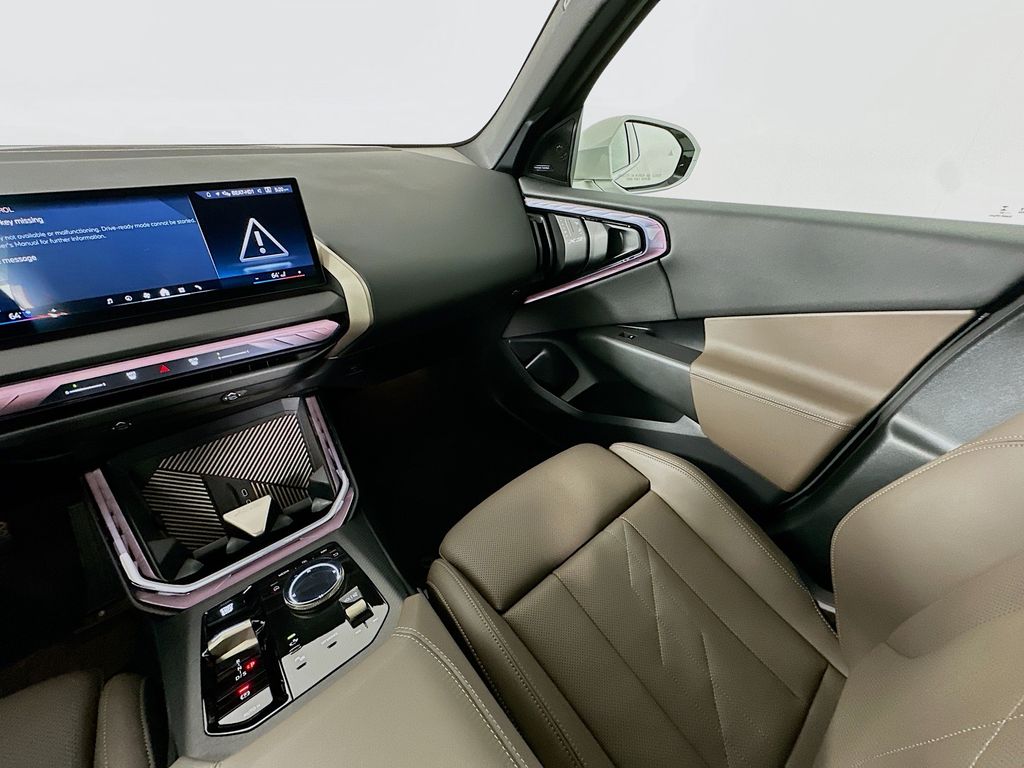 Thumbnail: 2025 BMW X3 - 31