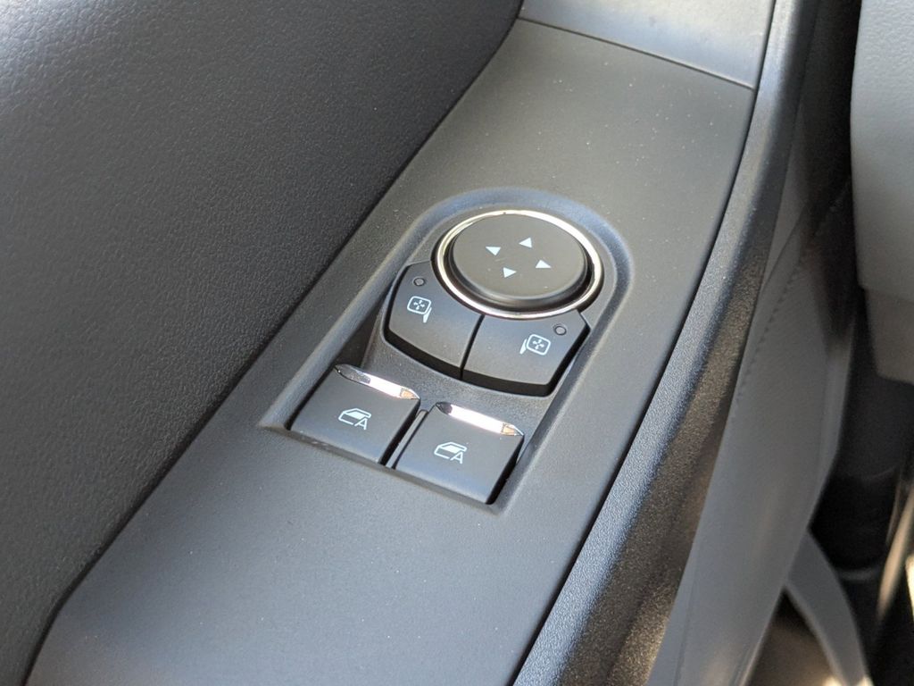 2025 Ford F-600 Chassis XL