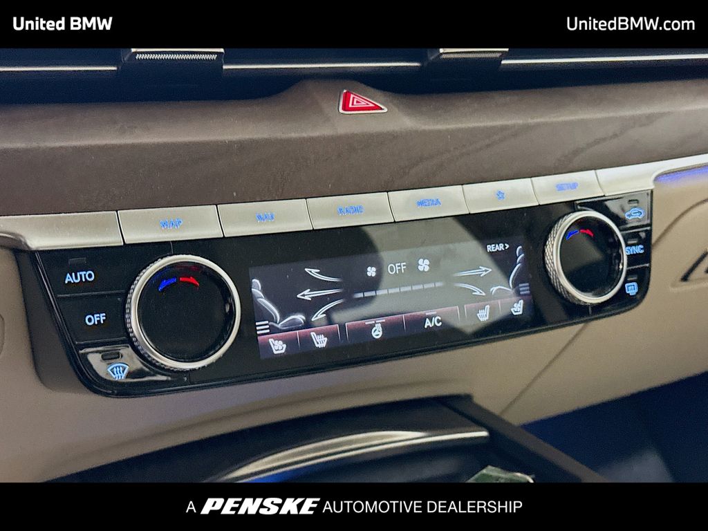 Thumbnail: 2022 Genesis G80 - 11