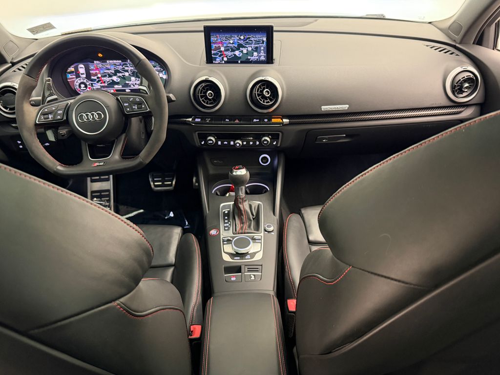 Thumbnail: 2018 Audi RS 3 - 23