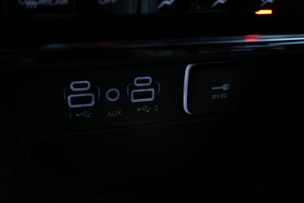 Thumbnail: 2024 Jeep Grand Cherokee - 29