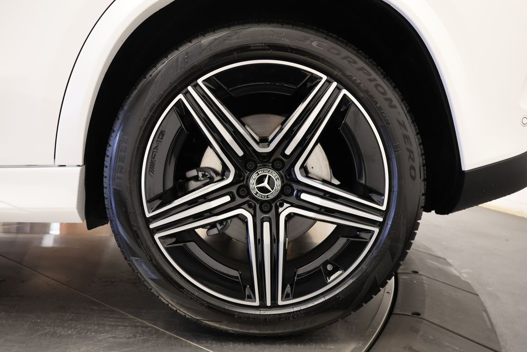 Thumbnail: 2026 Mercedes-Benz GLE - 12