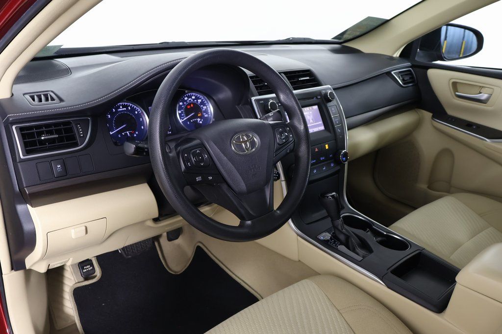 2017 Toyota Camry LE 7