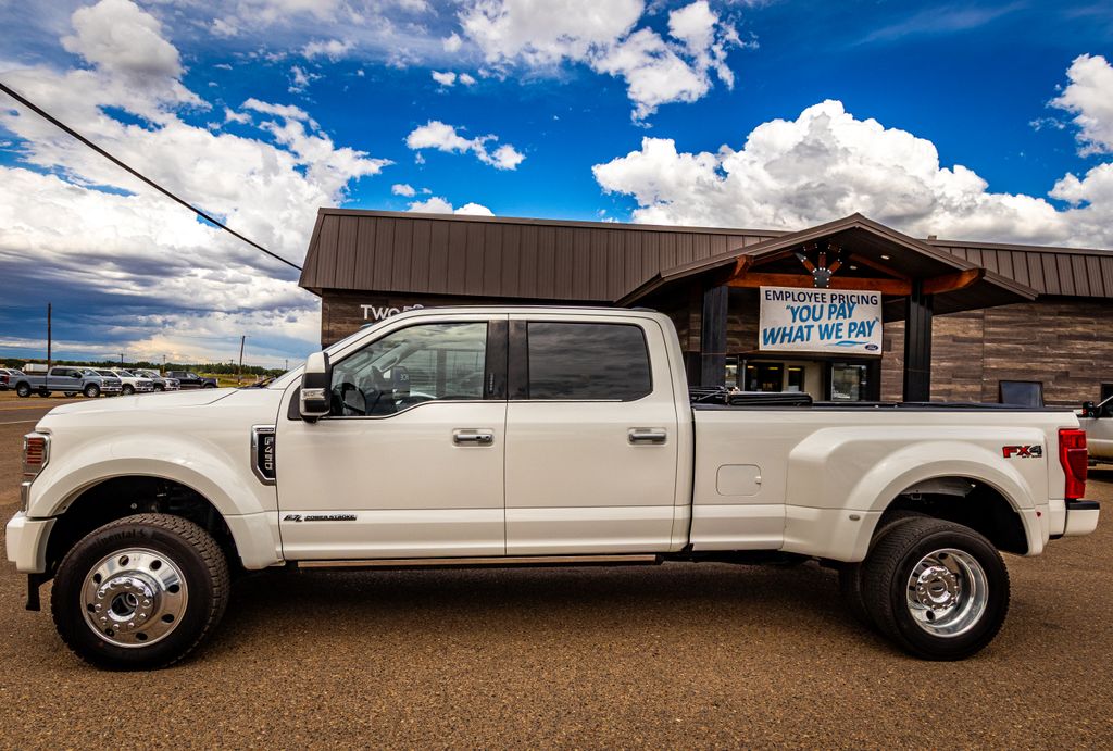 2022 Ford F-450 Super Duty Limited Crew Cab LB DRW 4WD