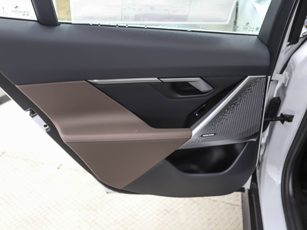 Thumbnail: 2026 BMW 5 Series - 19