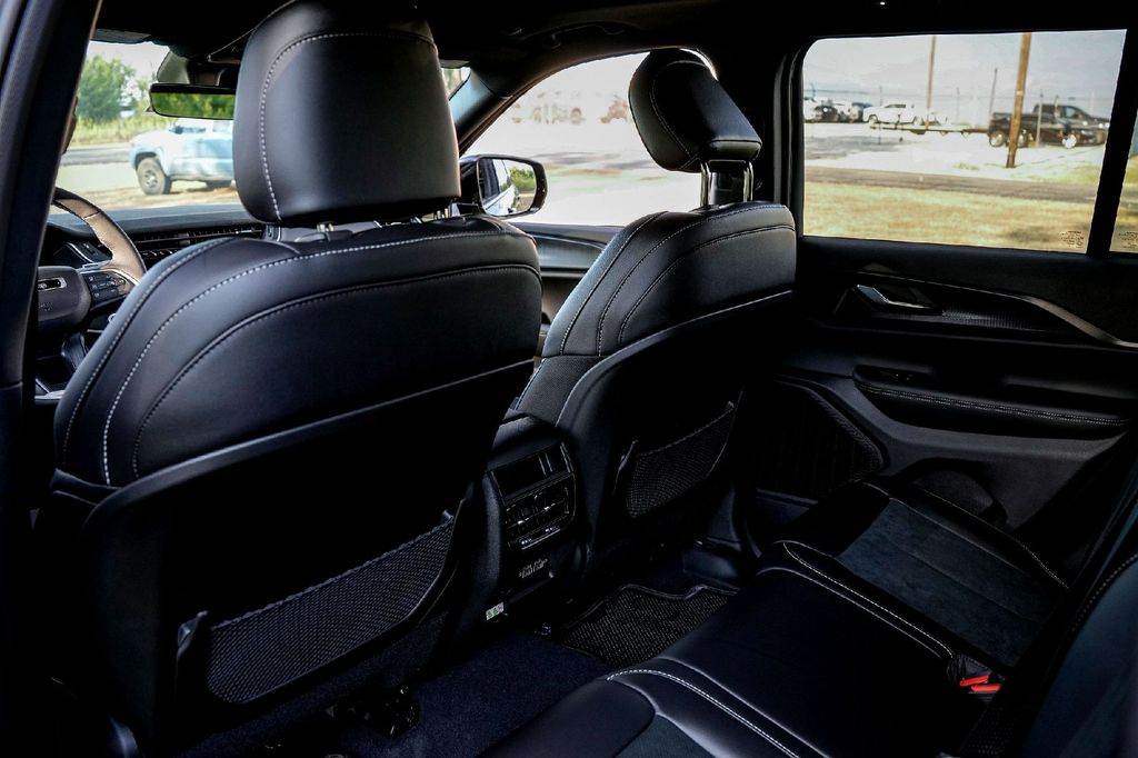 New Car 2025 Jeep Grand Cherokee  Altitude X For Sale Under $50,000 In Taylor, Texas
