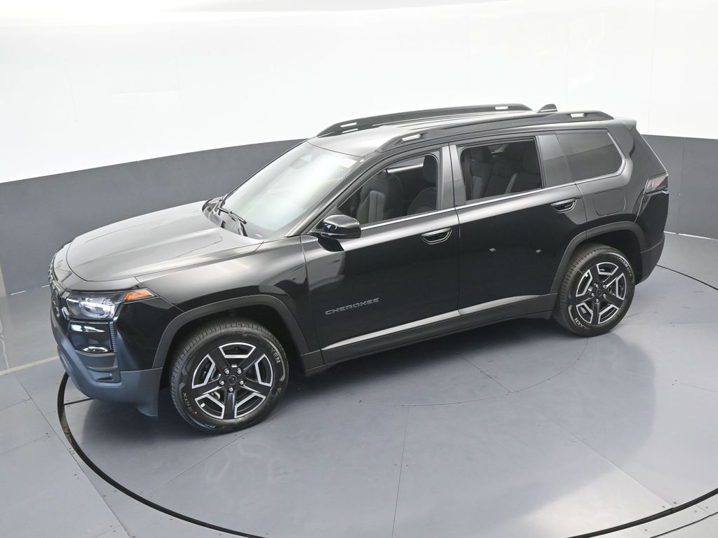 New 2026 Diamond Black Crystal Pearlcoat Jeep Laredo image 43