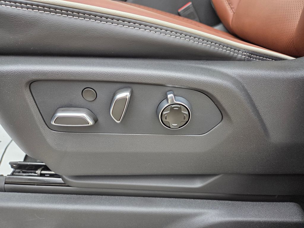 2026 GMC Sierra 1500 Denali Ultimate - Photo 16