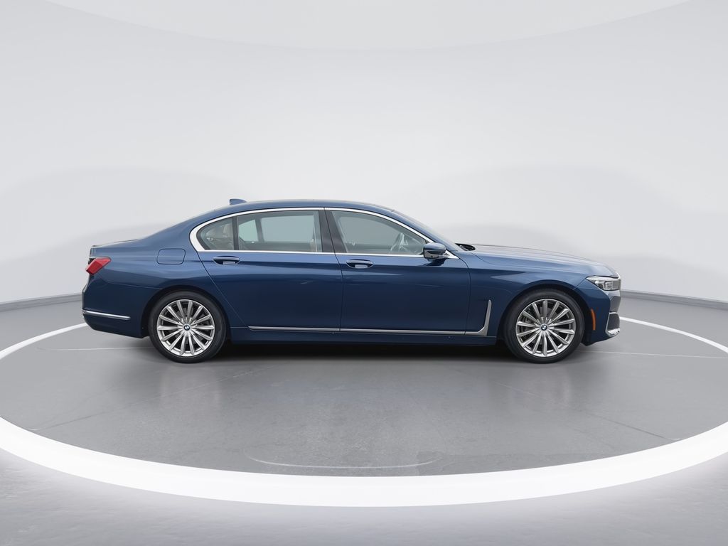 Thumbnail: 2022 BMW 7 Series - 9