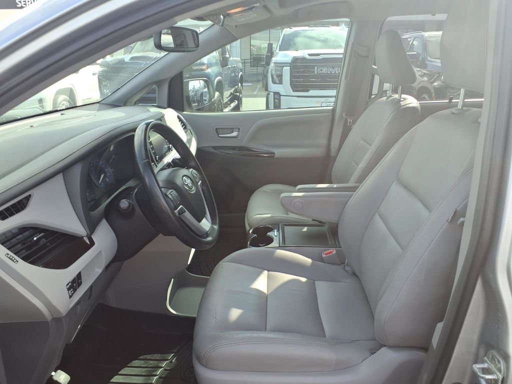 car-gallery-16