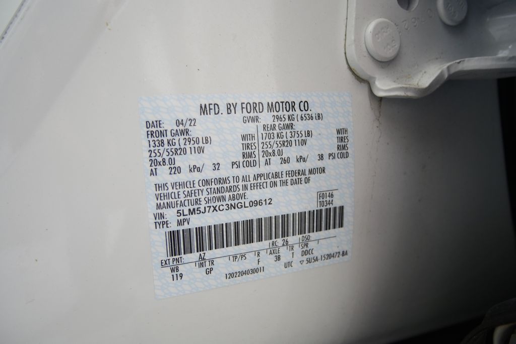 Thumbnail: 2022 Lincoln Aviator - 32