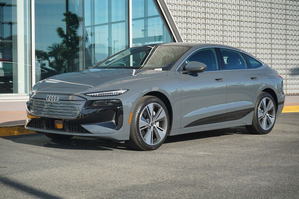 Thumbnail: 2025 Audi e-tron - 1