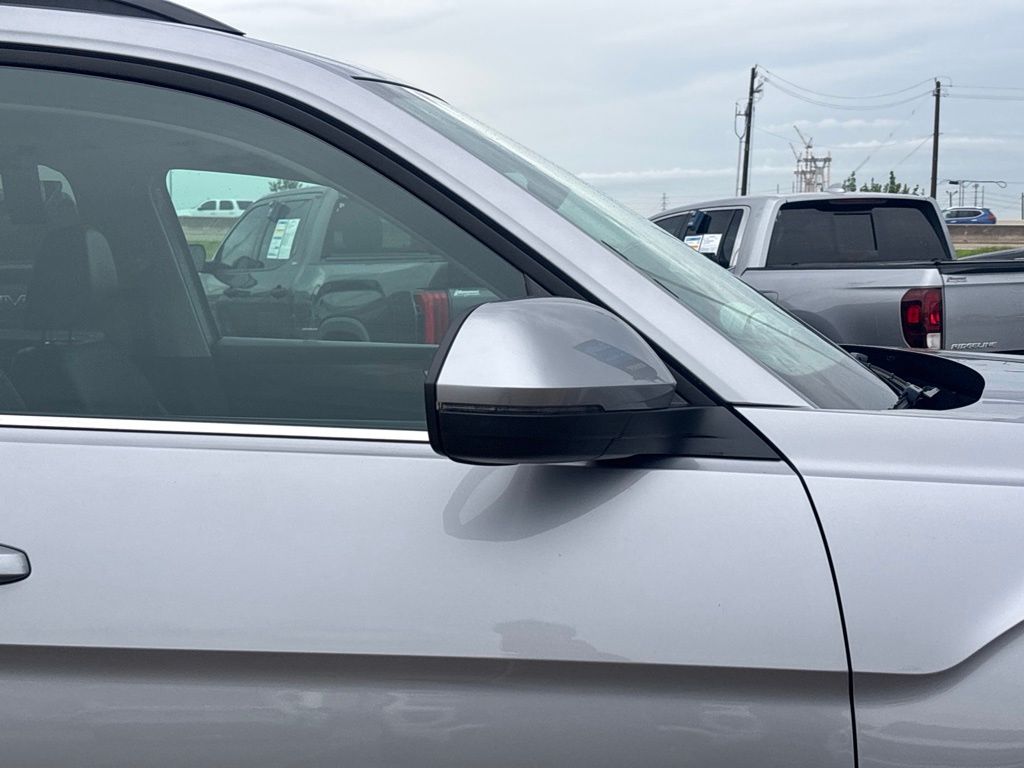2024 Volkswagen Atlas 2.0T SE w/Technology White at DeMontrond Gulf Freeway