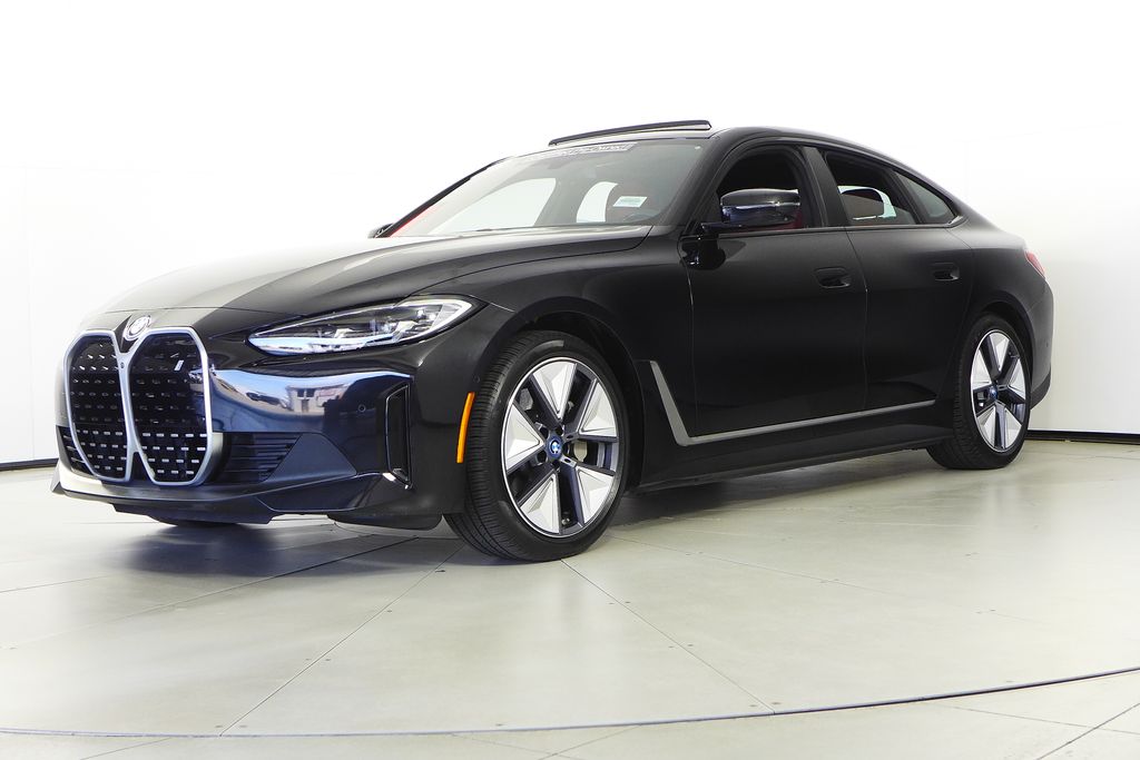 Thumbnail: 2023 BMW i4 - 2