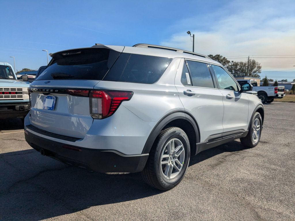 2026 Ford Explorer Active w/200A Pkg