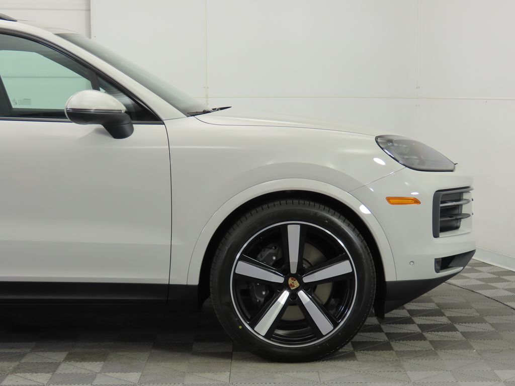 Thumbnail: 2025 Porsche Cayenne - 11