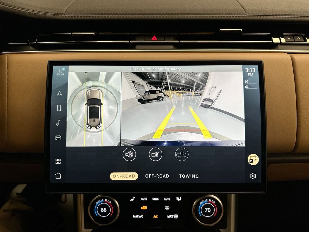 2023 Land Rover Range Rover SE 18
