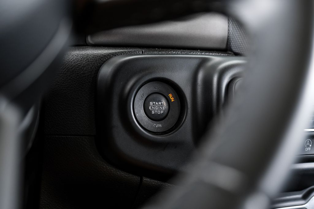 used 2022 Jeep Gladiator car, priced at $28,382