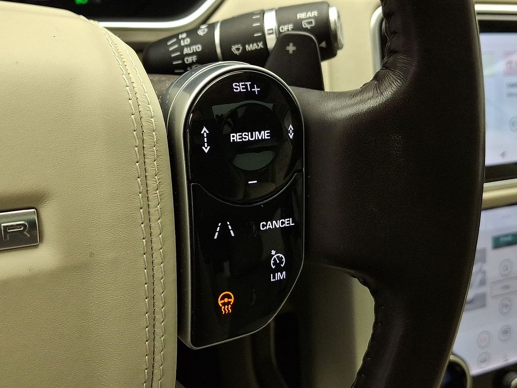 Thumbnail: 2021 Land Rover Range Rover - 24