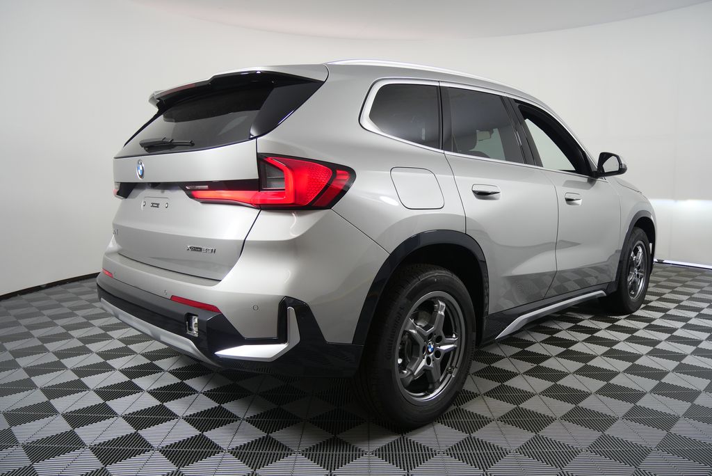 Thumbnail: 2025 BMW X1 - 3