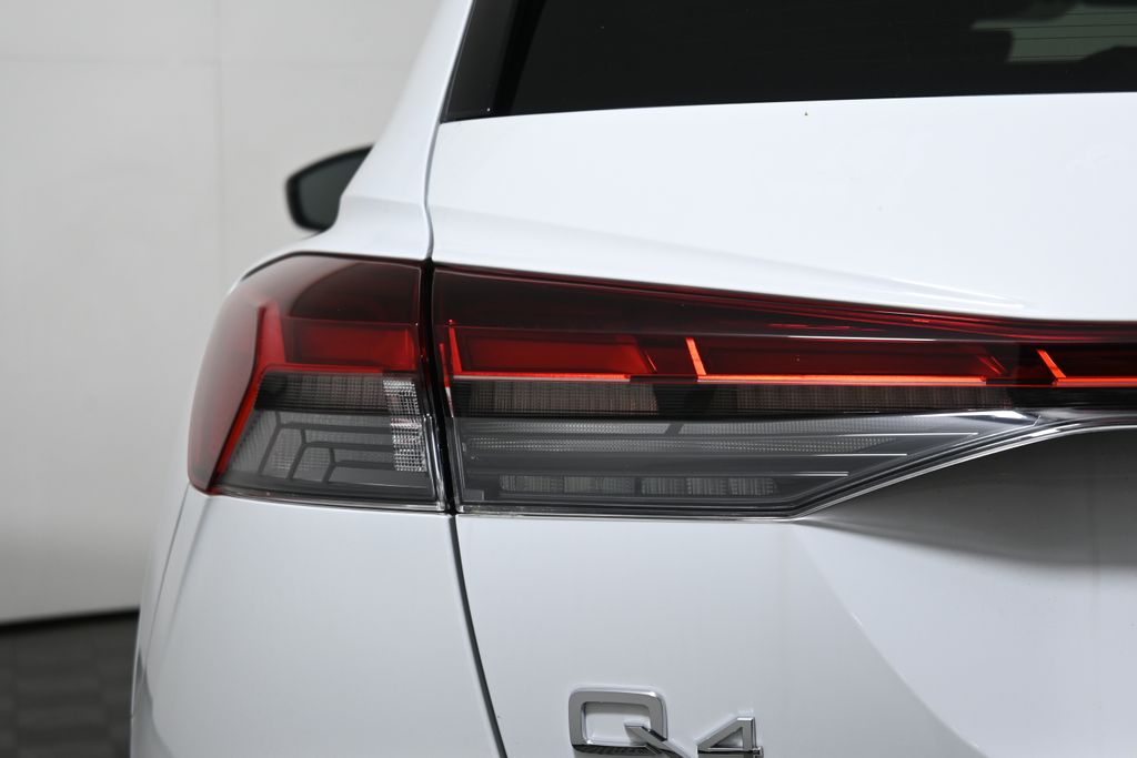 2024 Audi Q4 e-tron  12