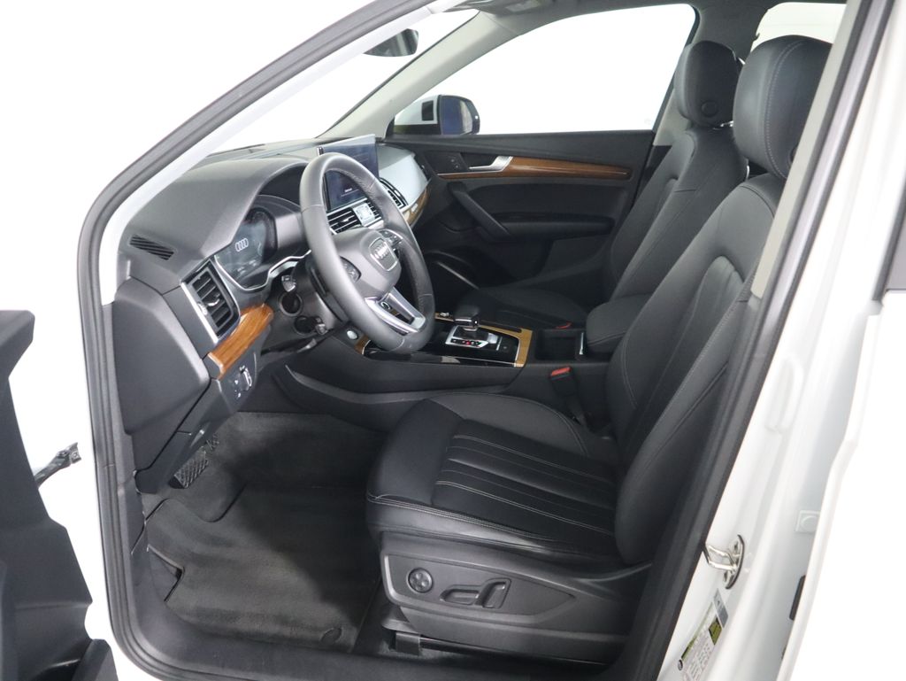 Thumbnail: 2021 Audi Q5 - 19