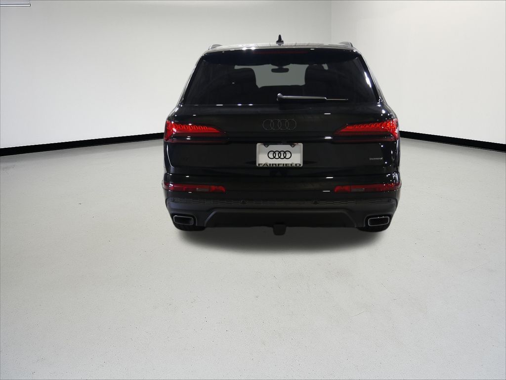 Thumbnail: 2026 Audi Q7 - 4