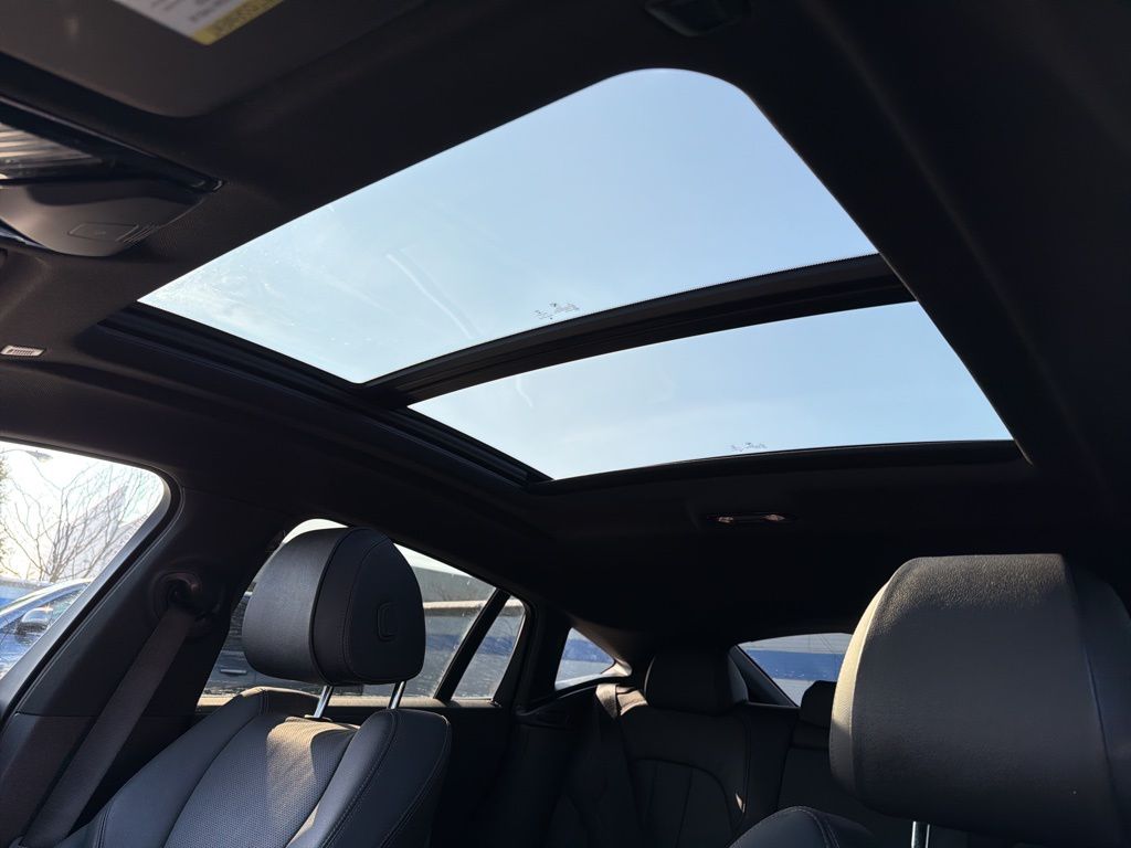 Thumbnail: 2021 BMW X6 - 11