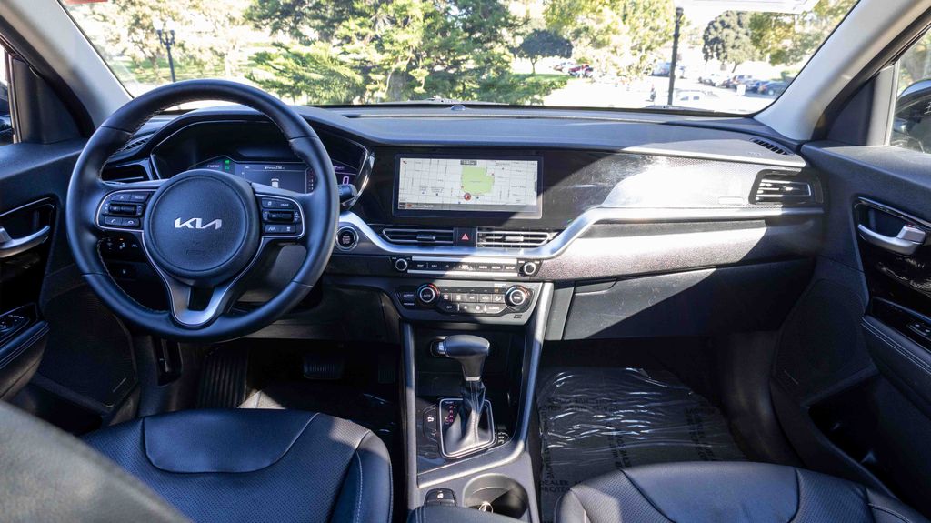 Used 2022 Kia Niro EX Premium 4D Sport Utility