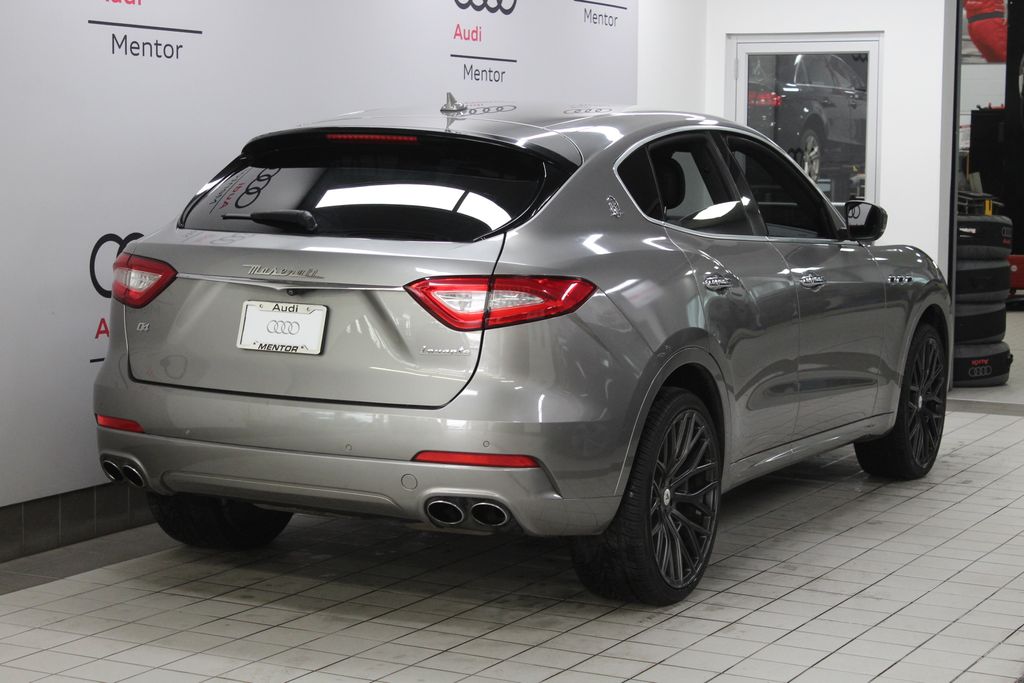 2019 Maserati Levante Base 6