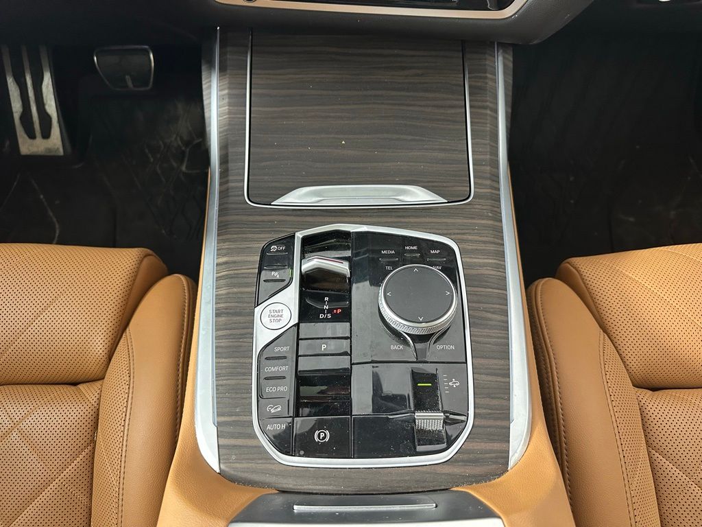 Thumbnail: 2023 BMW X7 - 22