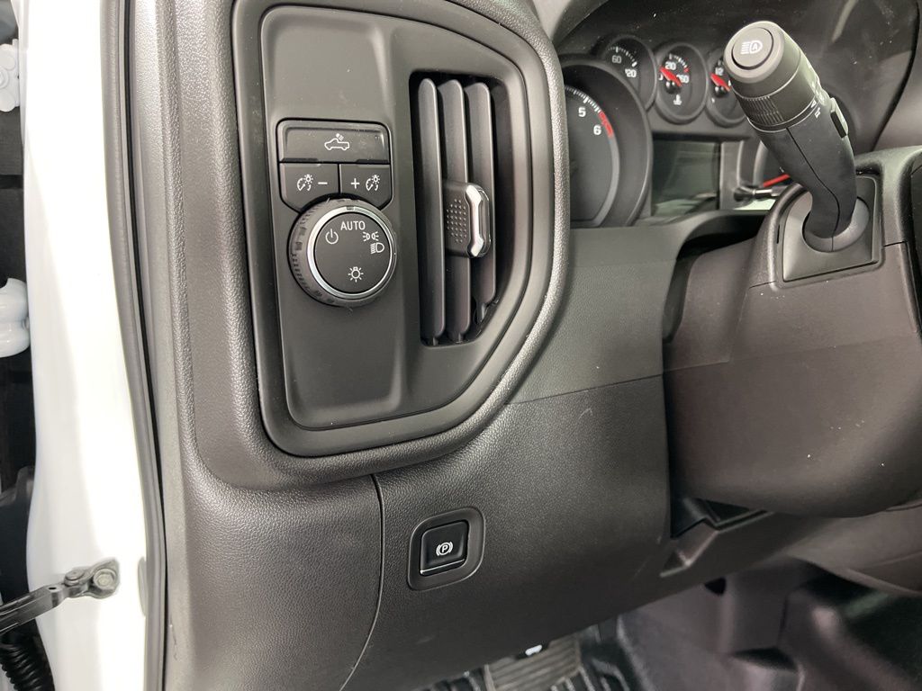 2025 Chevrolet Silverado 1500 WT 23