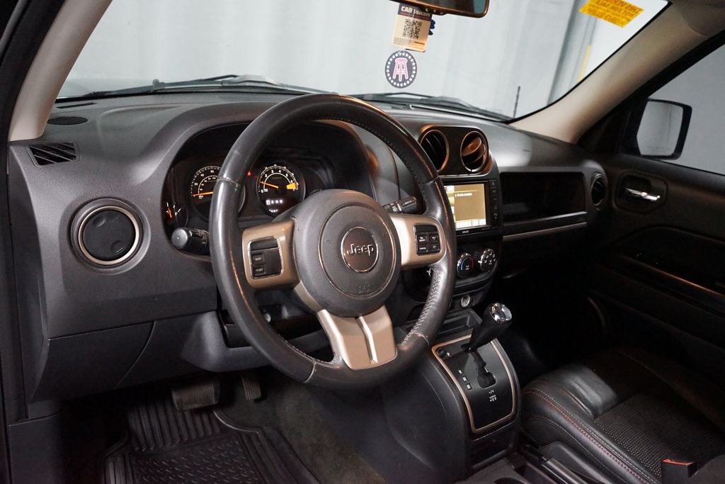 Thumbnail: 2016 Jeep Patriot - 7