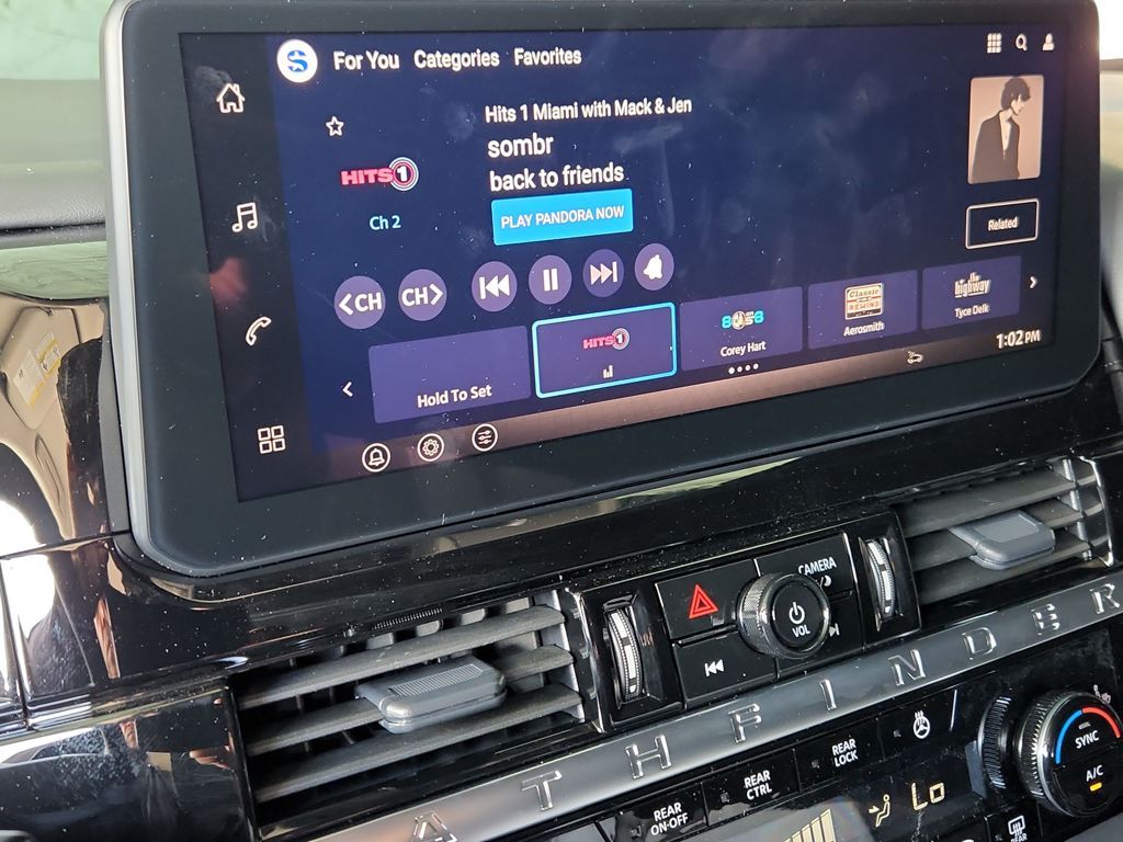 View vehicle photo 3