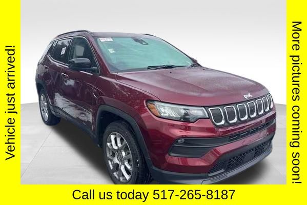 2022 Jeep Compass Latitude Lux 4WD