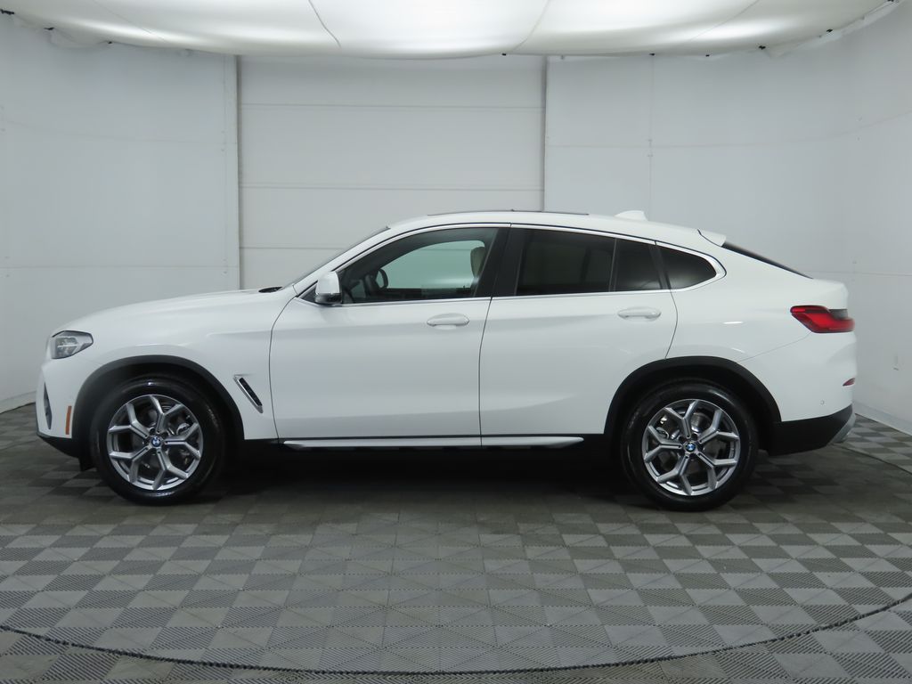 Thumbnail: 2025 BMW X4 - 8