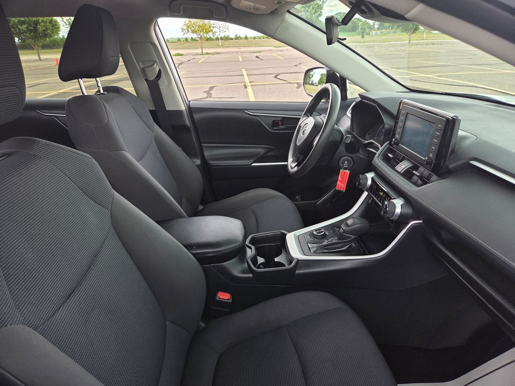 2019 Toyota RAV4 Hybrid LE