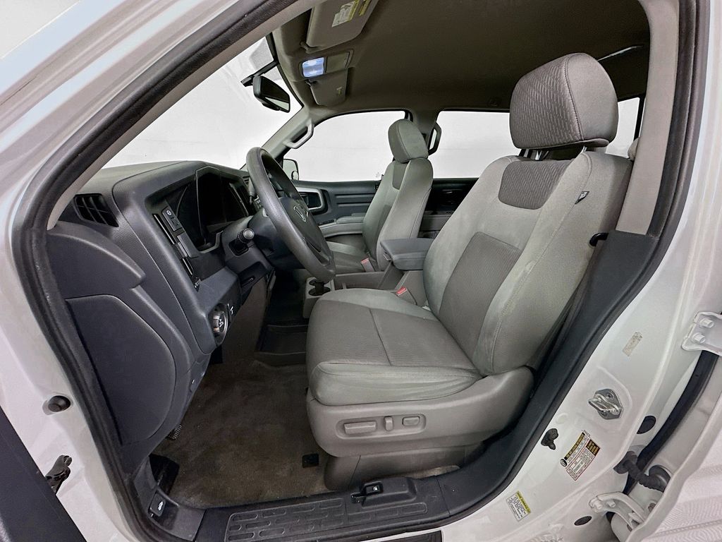 Thumbnail: 2013 Honda Ridgeline - 17