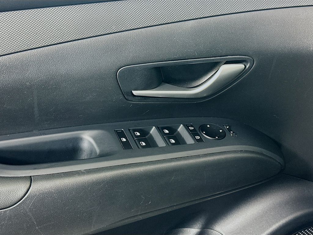 Thumbnail: 2025 Hyundai Tucson - 17