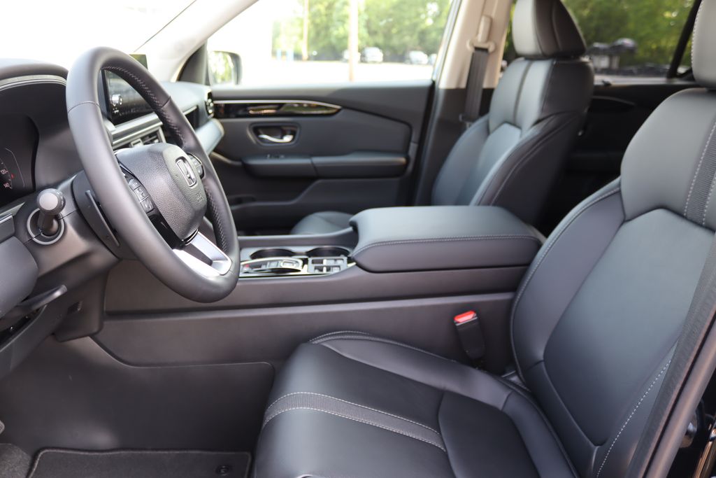 Thumbnail: 2025 Honda Pilot - 28