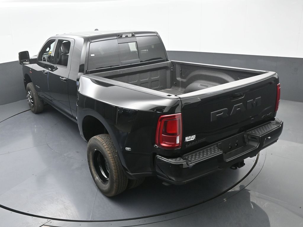 New 2026 Diamond Black Crystal Pearlcoat Ram Laramie image 49