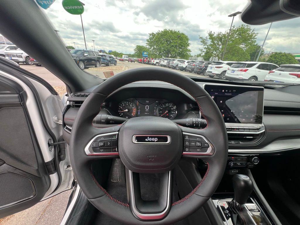 Used 2025 Jeep Compass SUV