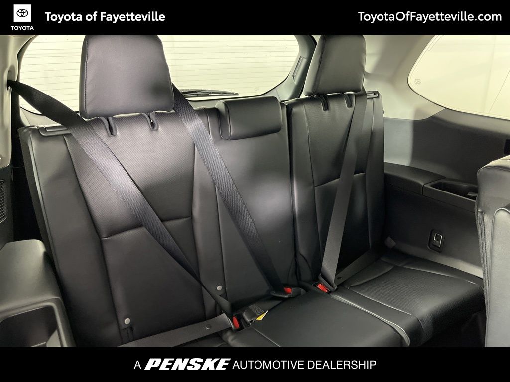 Thumbnail: 2026 Toyota Grand Highlander - 13