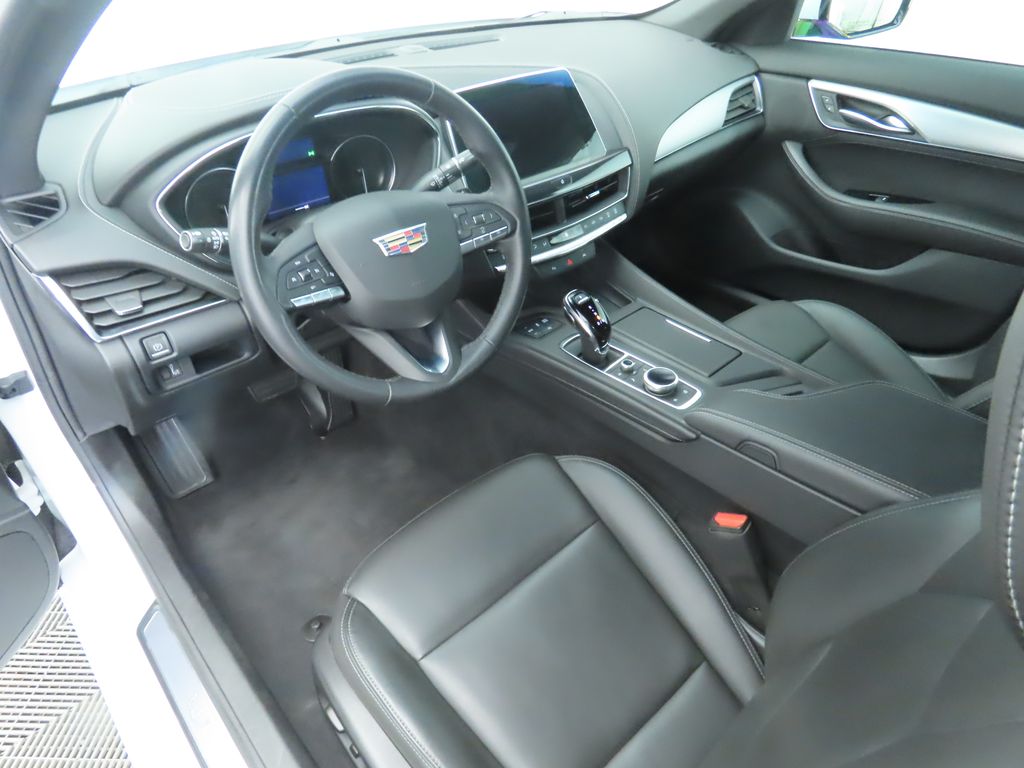 Thumbnail: 2023 Cadillac CT5 - 9