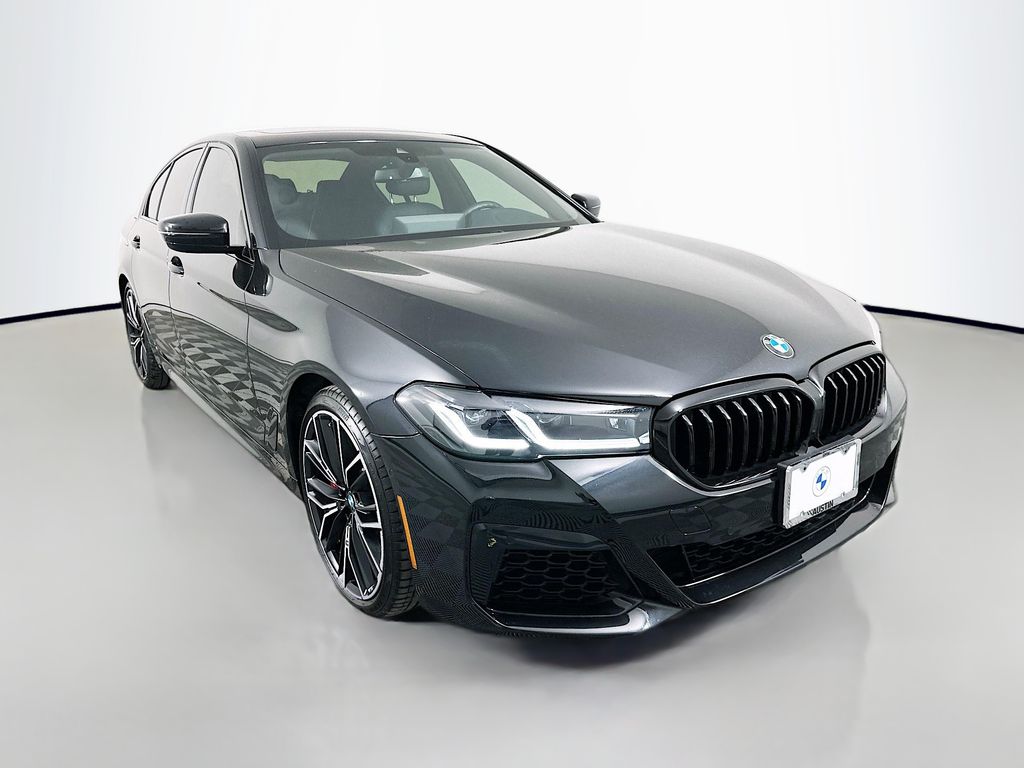 Thumbnail: 2023 BMW 5 Series - 3